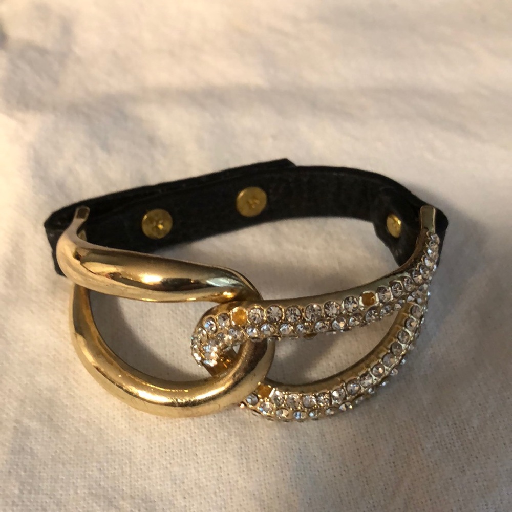 Gold rhinestoned bracelet - Picture 1 of 5